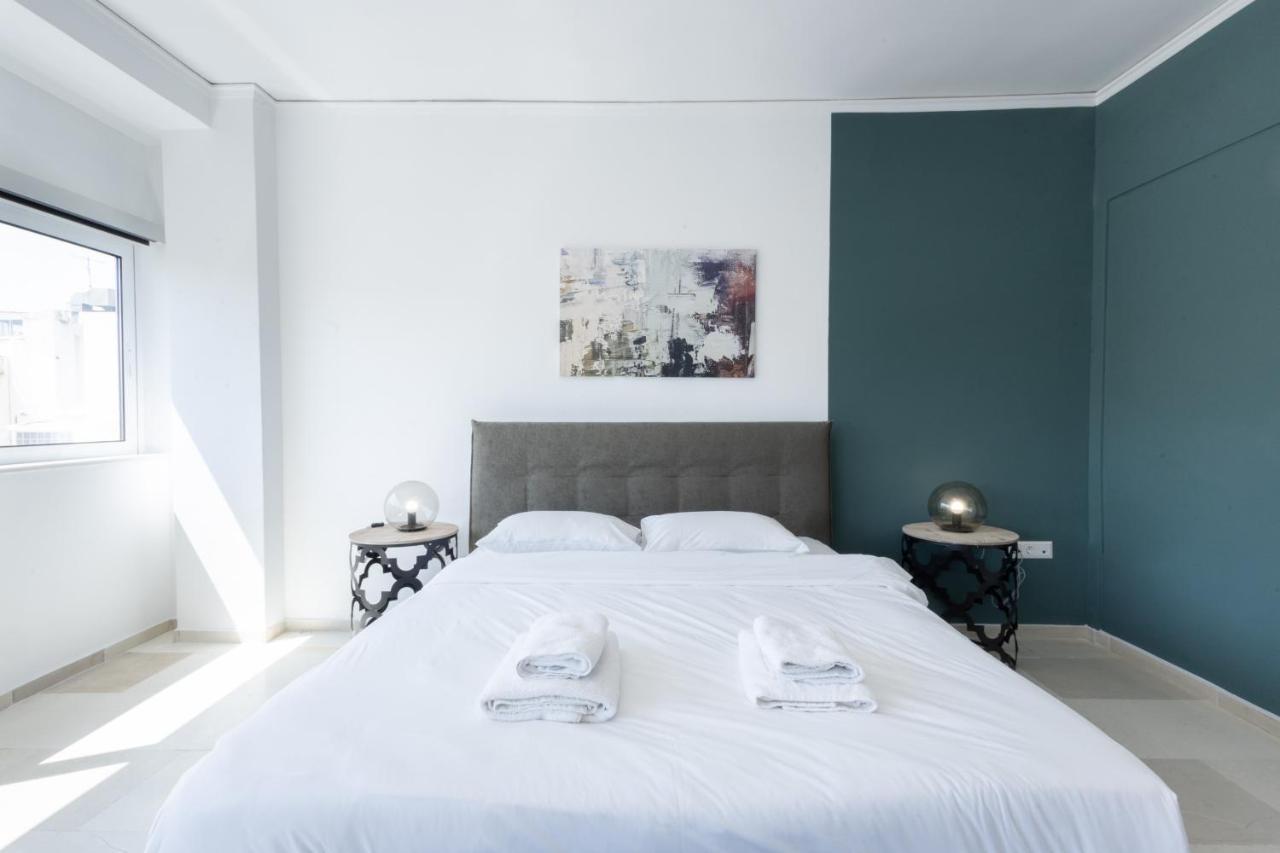 Hip And Fun Apt B Athen Exterior foto